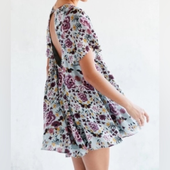 Urban Outfitters Kimchi Blue boho floral printed open back short mini dress - Picture 3 of 6